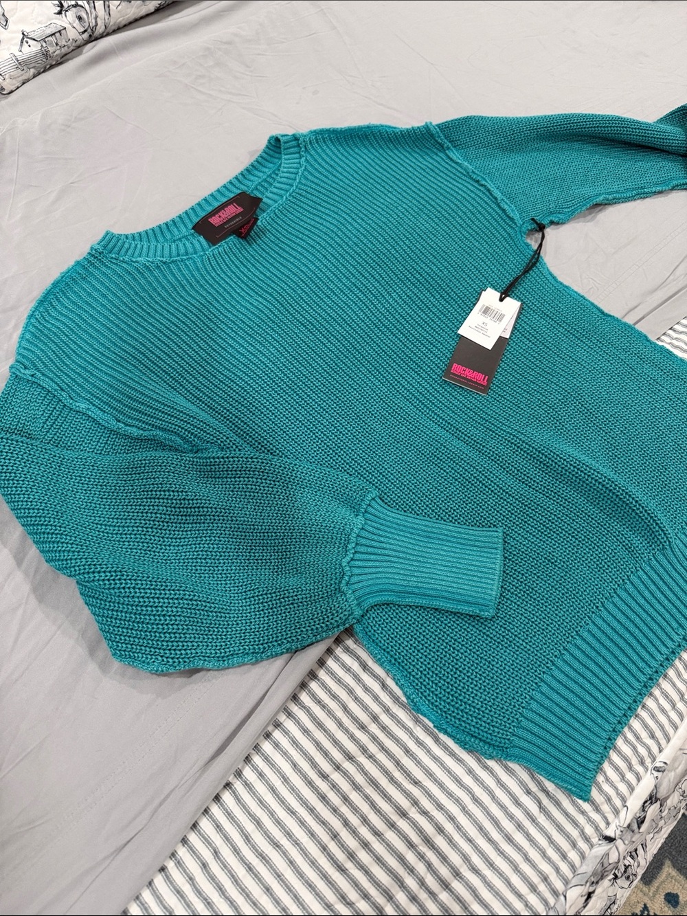 Teal Ribbed Pullover Sweater XS NWT
Rock & Roll Denim - Picture 5 of 5